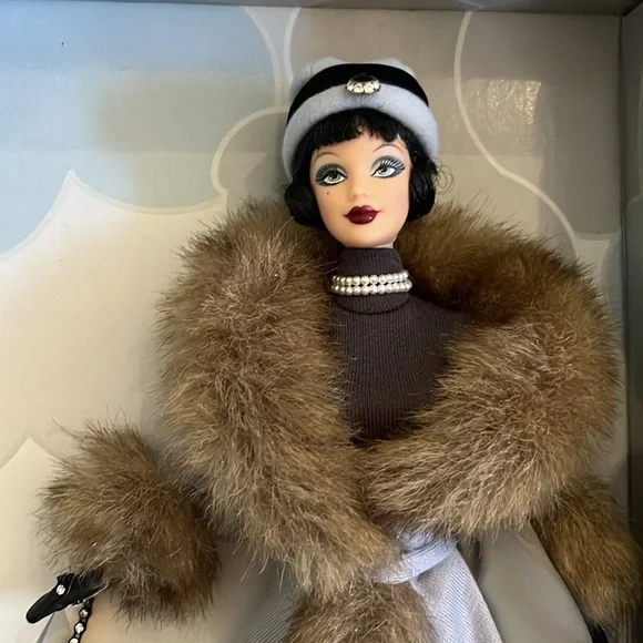 Society Hound Collection Barbie Limited Edition 2000 - Picture 4 of 6